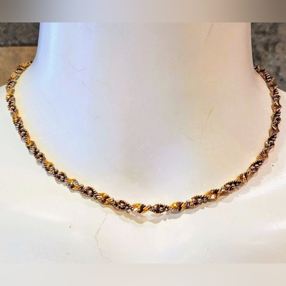 925 VTG 16" double chain.Italian Gold tone w/ silver pearls. Choker / necklace - Picture 4 of 12